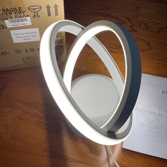 LED unique light With white lighting and yellow lighting - Picture 2 of 7